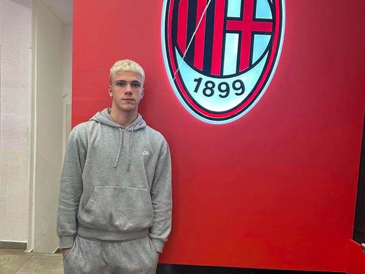  Mihajlo Rajakovac potpisao za Milan 