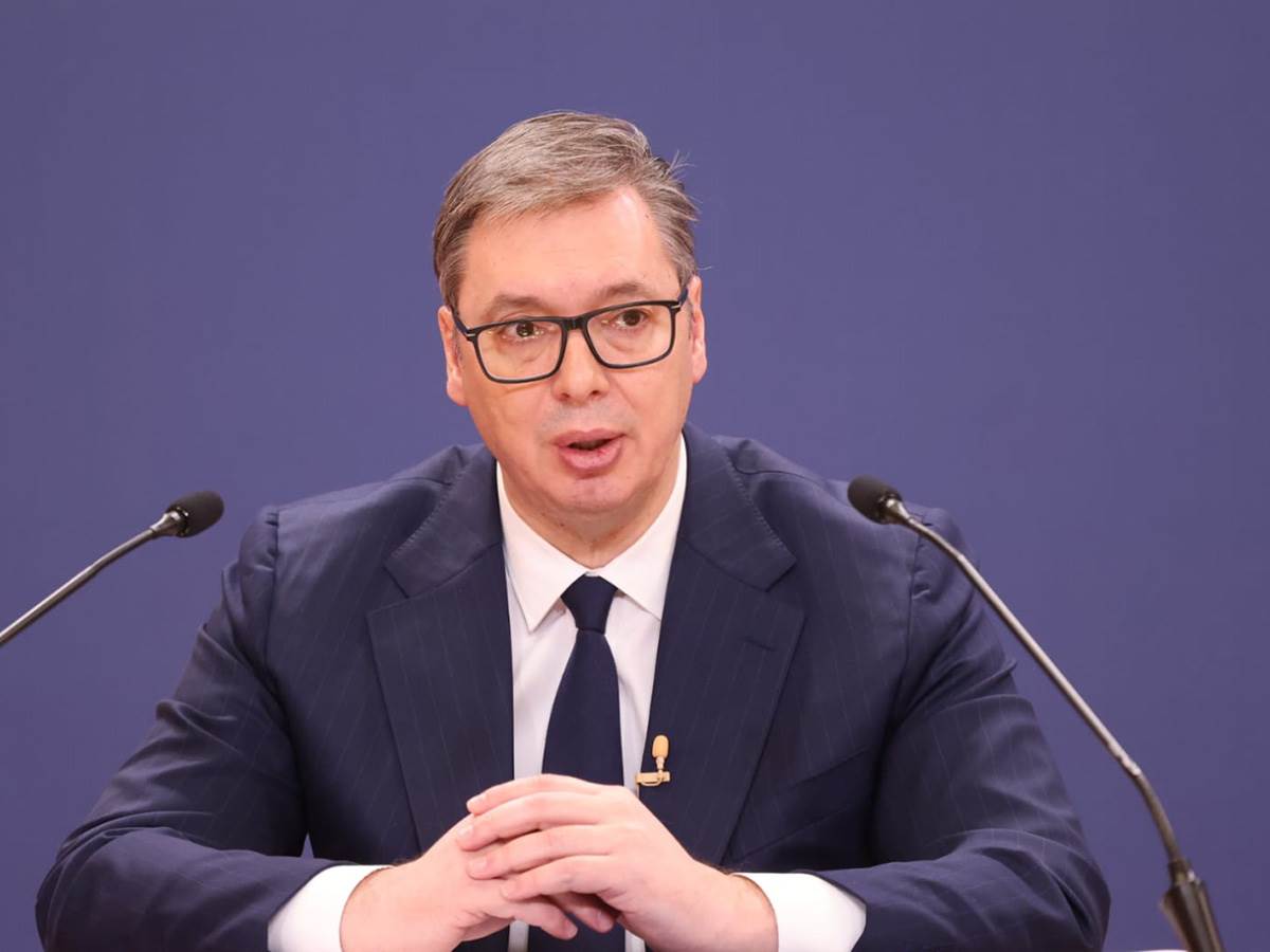  Vučić povodom događaja na KiM: "Tražićemo hitnu sjednicu Savjeta bezbjednosti UN" 