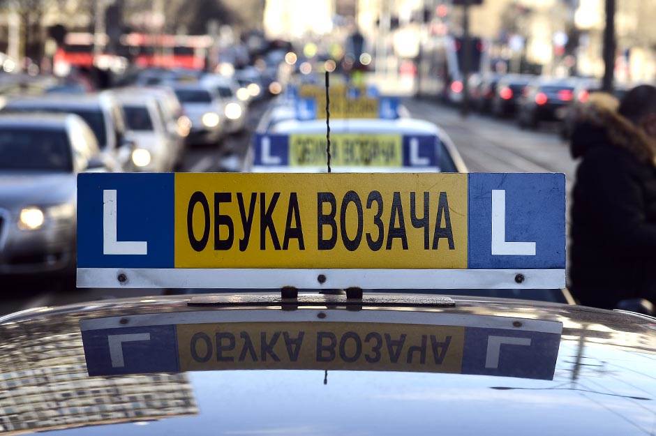  Auto-škole dižu cijene 
