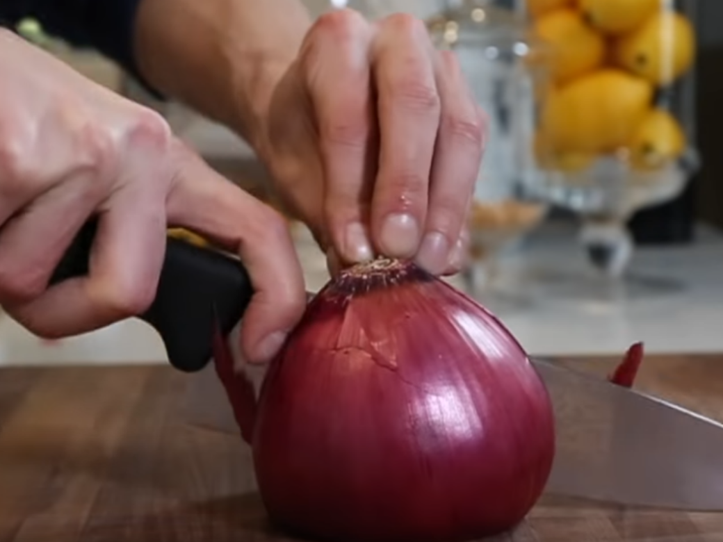  Jedete luk svaki dan? 3 prednosti za zdravlje, a tu su i MANE 