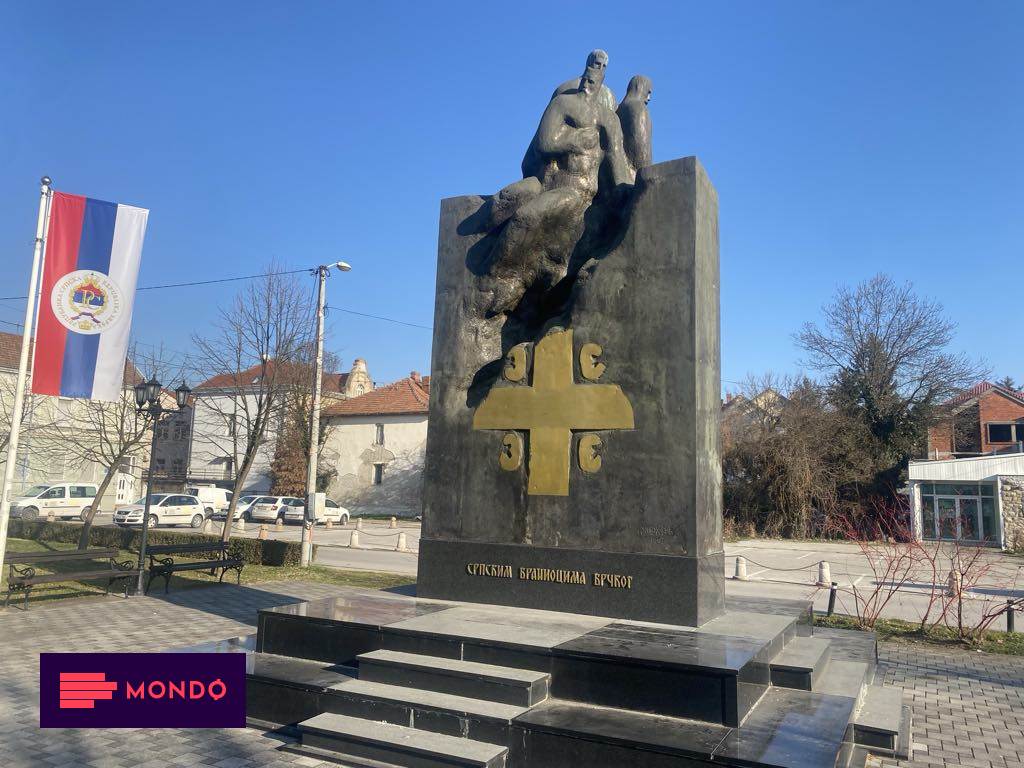 Brčko spomenici VRS, HVO i Armiji BiH foto Info Društvo