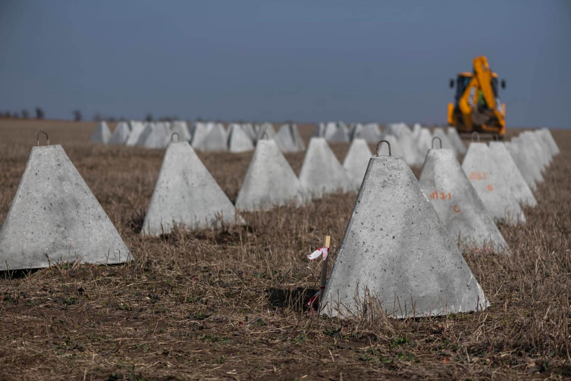  Ukrajina gradi "zid smrti" 