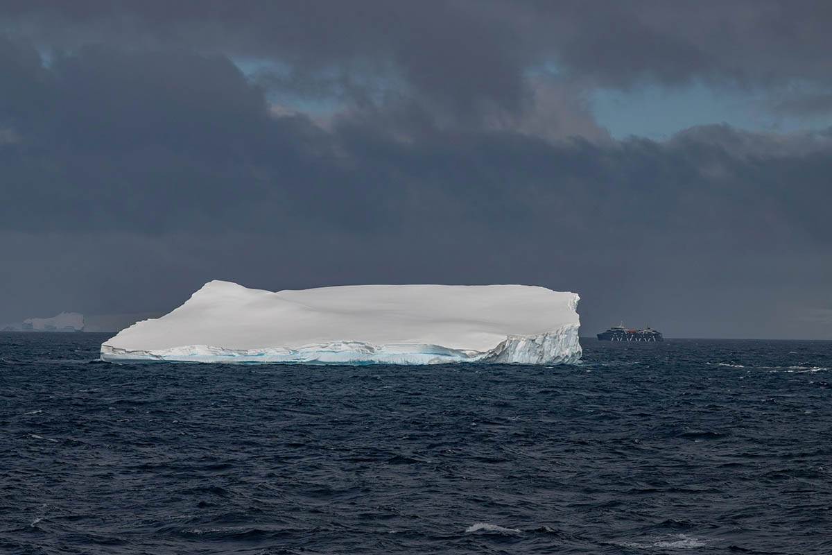  Ogroman ledeni brijeg se odlomio na Antarktiku 