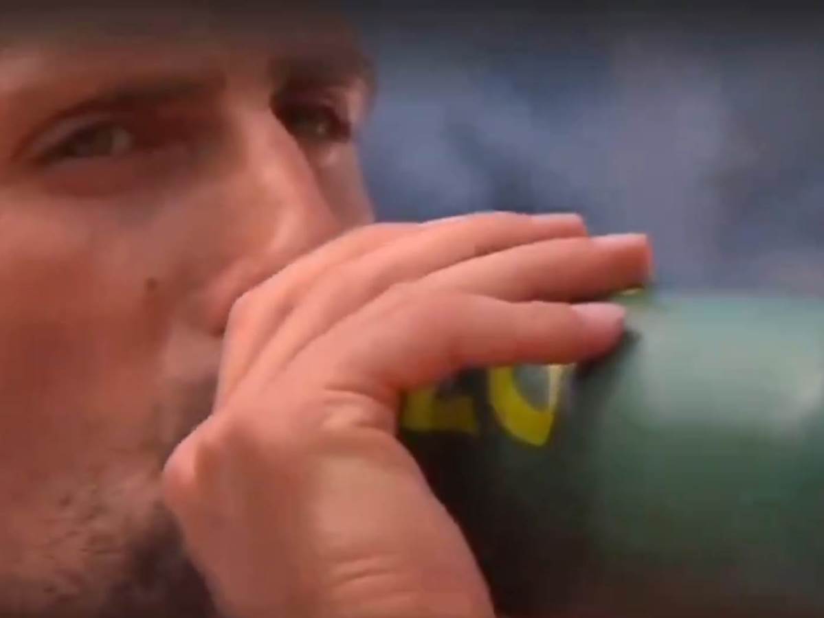  Novaku Đokoviću se tresla ruka tokom meča protiv Mahača 