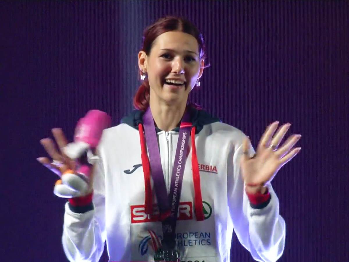  Angelina Topić dodjela medalje 