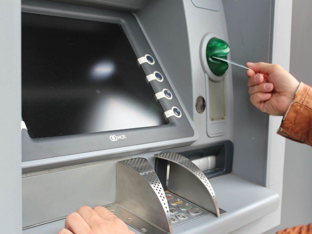  Sajber napadi na bankomate 