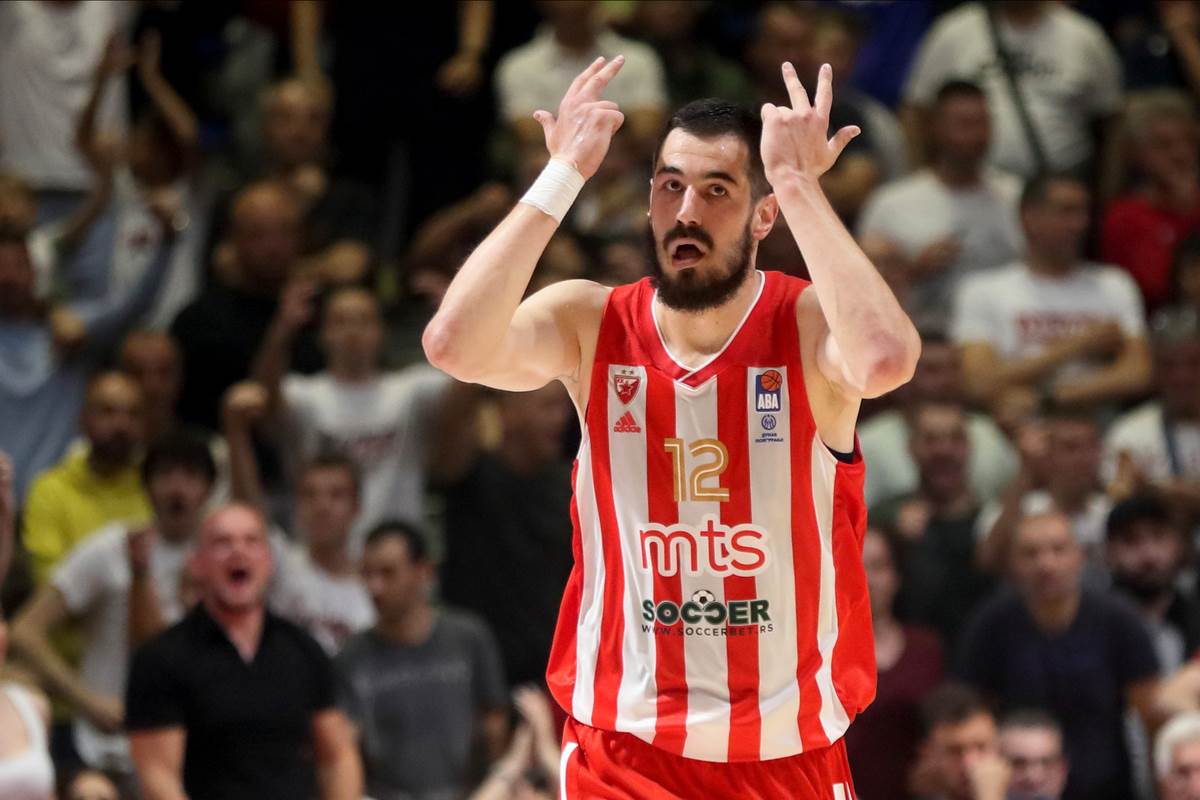  nikola kalinic zvanicno u crvenoj zvezdi 