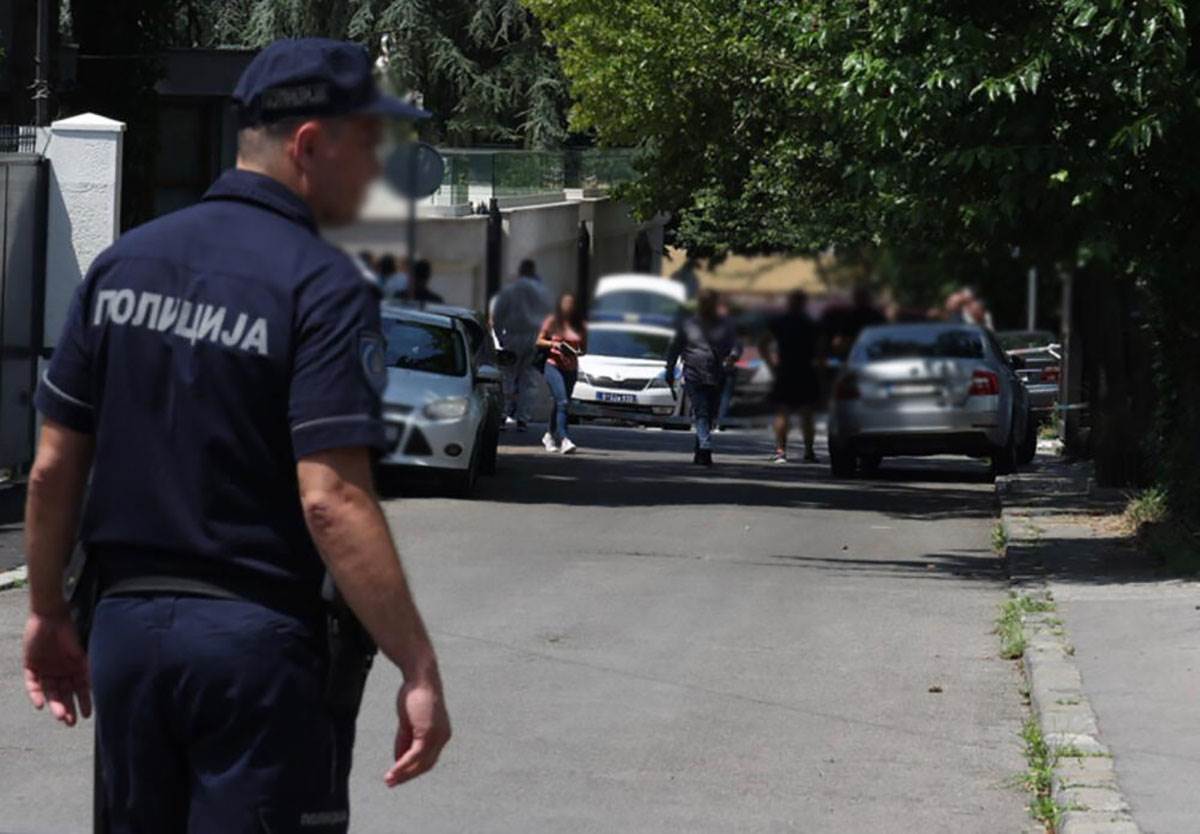 Opkoljeno mjesto napada na žandara u Beogradu 