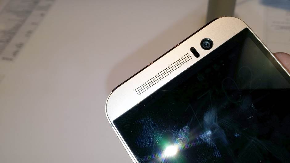  Kako je HTC uništio Note 4, iPhone 6 i LG G3 