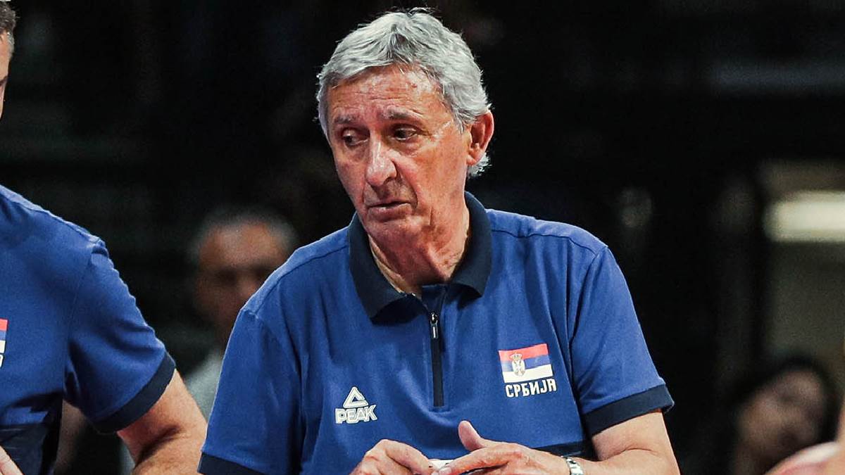  FIBA o Svetislavu Pešiću 