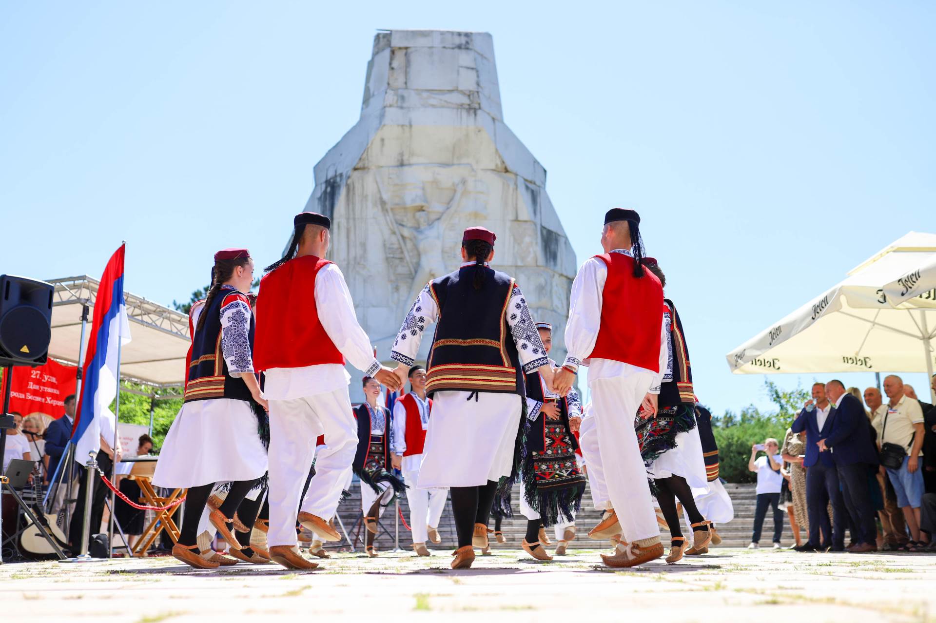  Položeni vijenci na Spomenik palim Krajišnicima u Banjaluci 