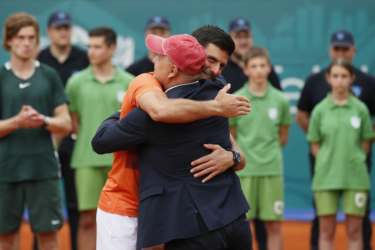  Marjan Vajda čestitao Novaku Đokoviću 