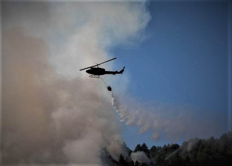  Pomoć helikoptera iz Srbije za gašenje požara na Zelengori 