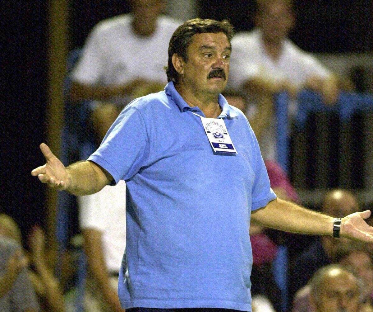 Stipe Mesić zvao Ratka Rudića da spasi Hrvatsku Stipe Mesić zvao Ratka Rudića da spasi Hrvatsku