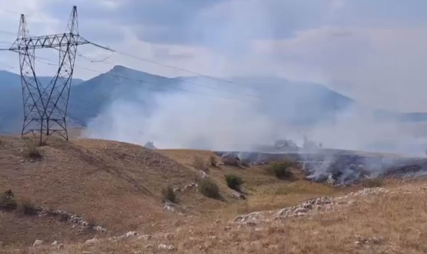  Novi požar kod Gacka 