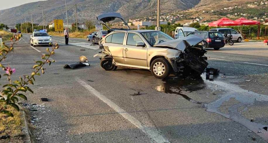  Teška saobraćajka na ulazu u Mostar 