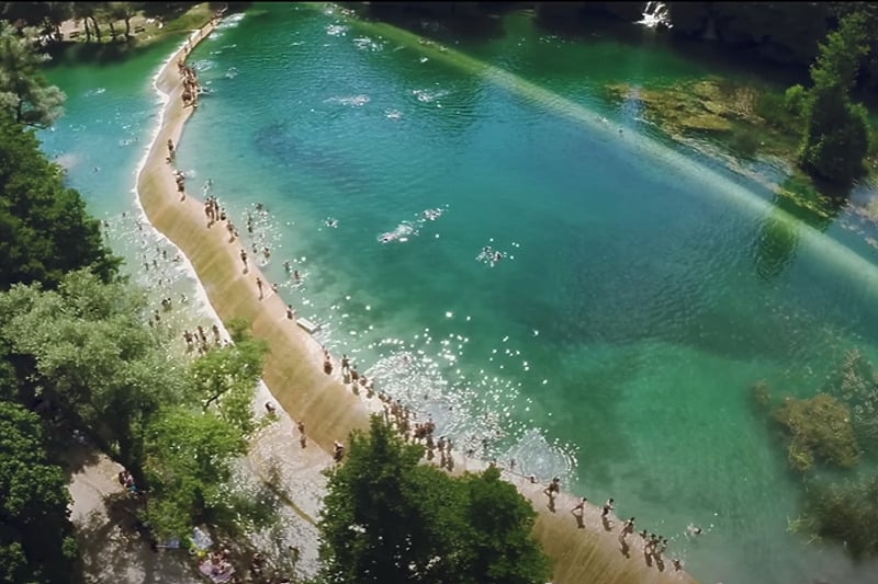 Na popularnom kupalištu u Jajcu se utopili ujak i sestrić Na popularnom kupalištu u Jajcu se utopili ujak i sestrić