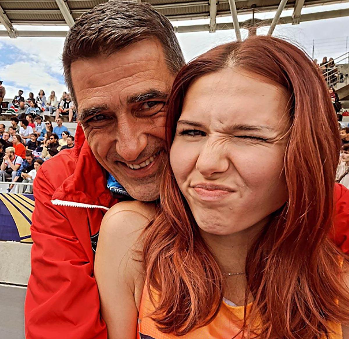 Dragutin Topić poruka za Angelinu Topić Dragutin Topić poruka za Angelinu Topić