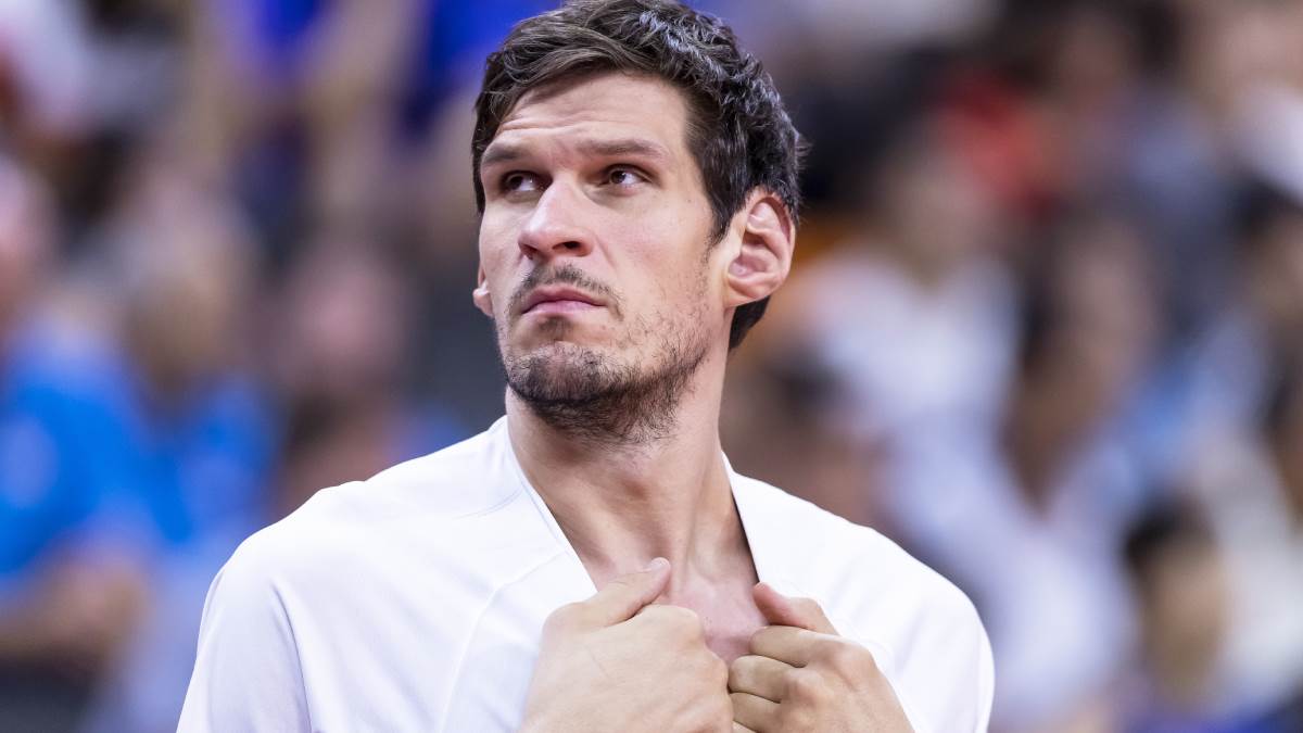  Boban Marjanović u Beogradu dok čeka transfer 