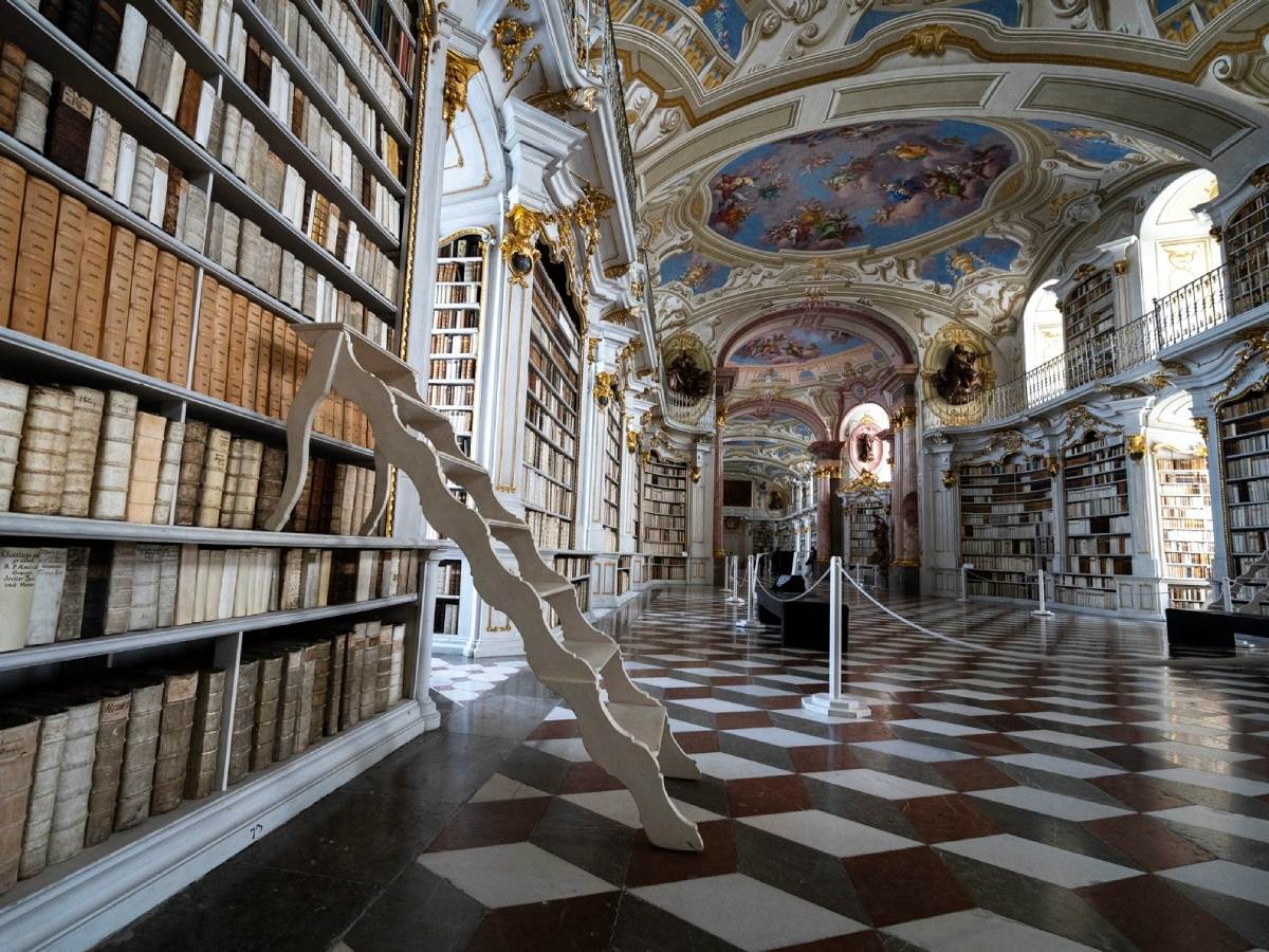  Admont je jedna od najljepših biblioteka na svijetu a nalazi se u Austriji 