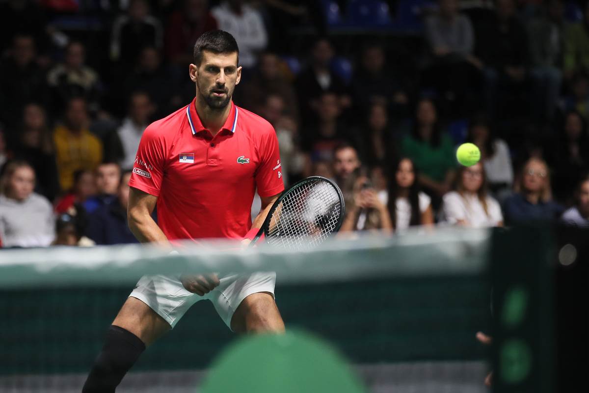  novak djokovic pjevao narodnjake i izgubio 