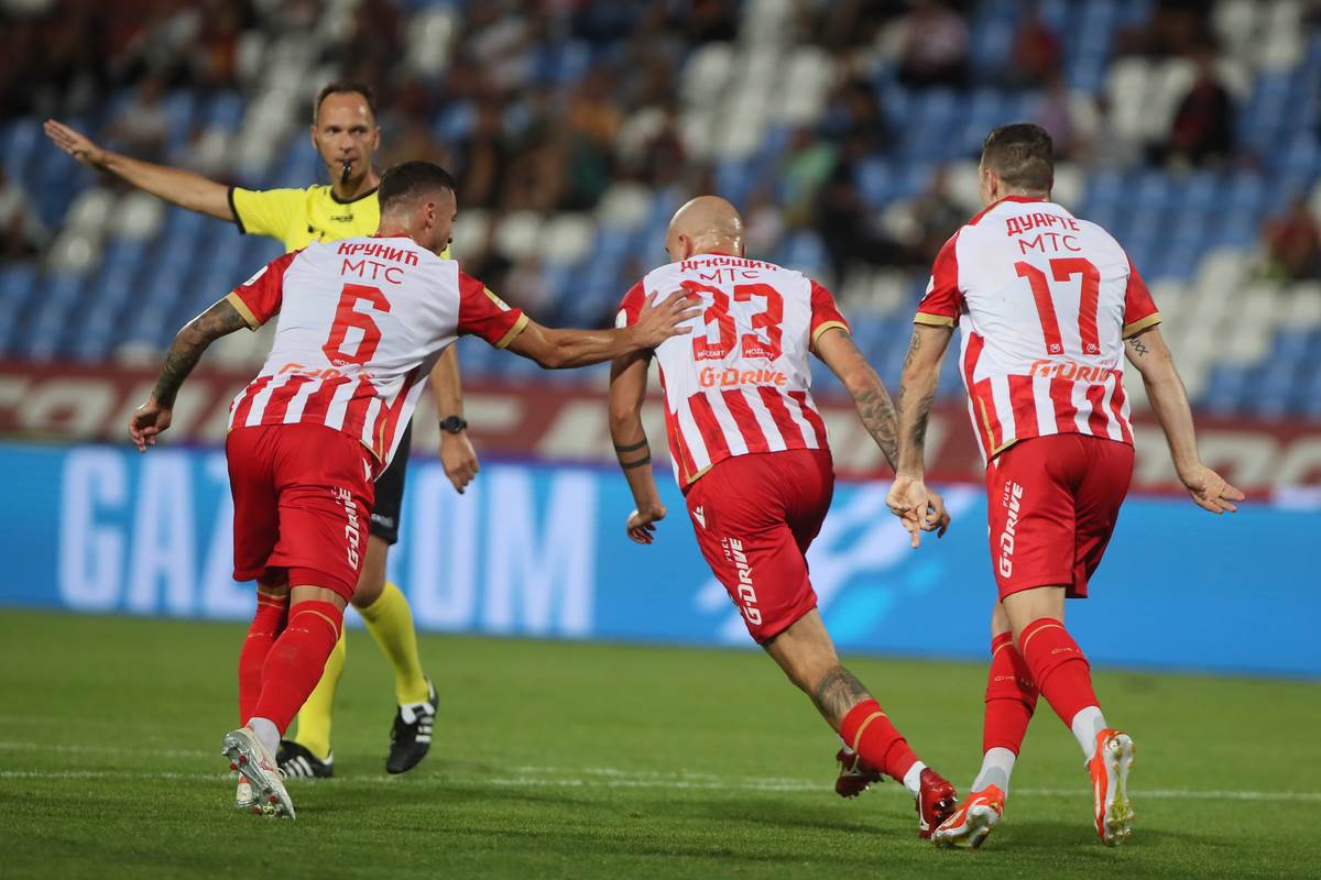  Crvena zvezda pobijedila Železničar iz Pančeva 2:1 