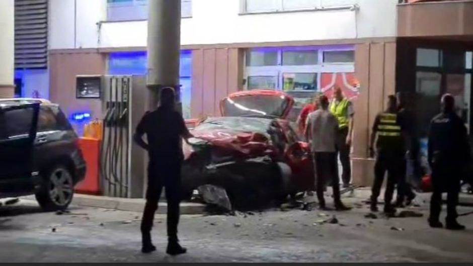  Velika Kladuša sudar golfa i mercedesa 