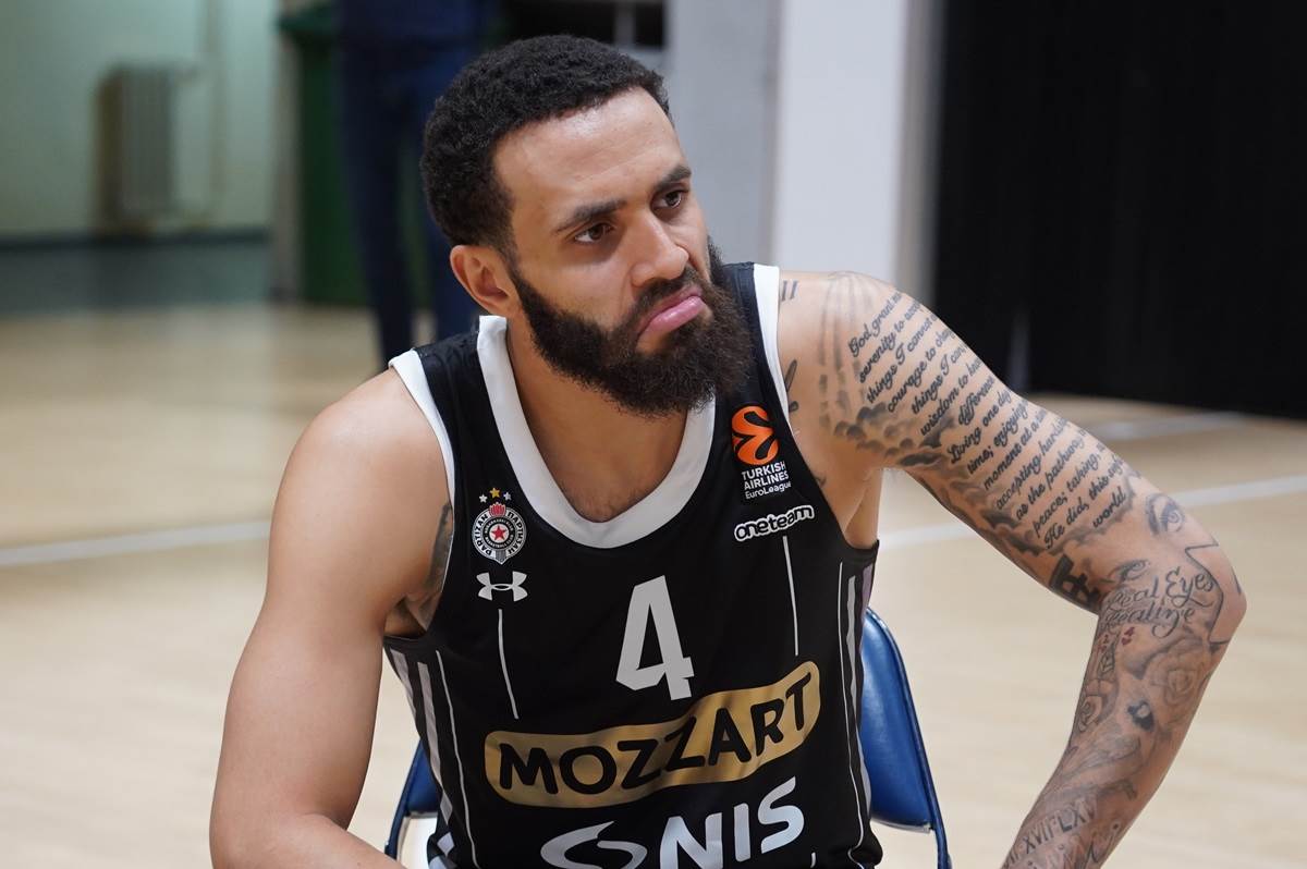  dvejn vasington dobio otkaz u nba vraca se u partizan 