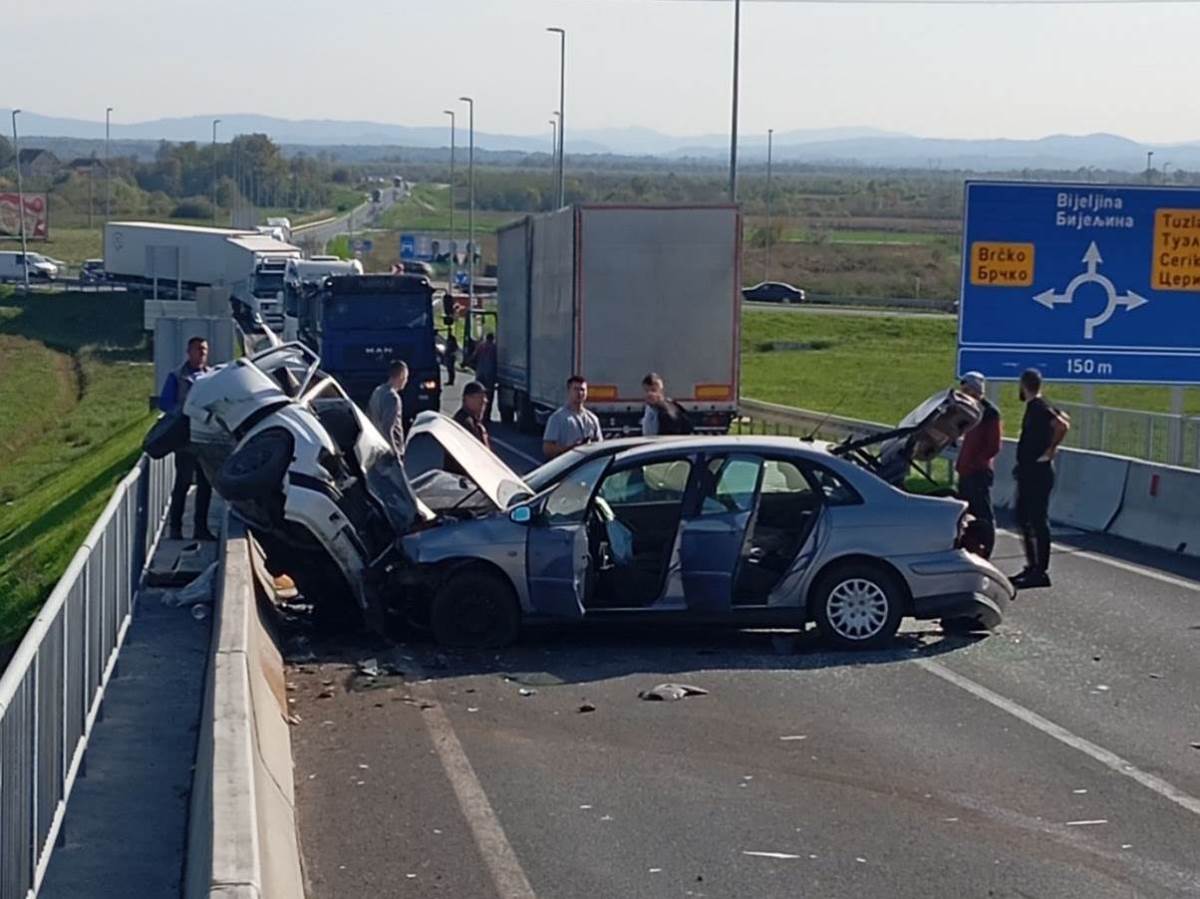  Saobraćajka kod Brčkog 