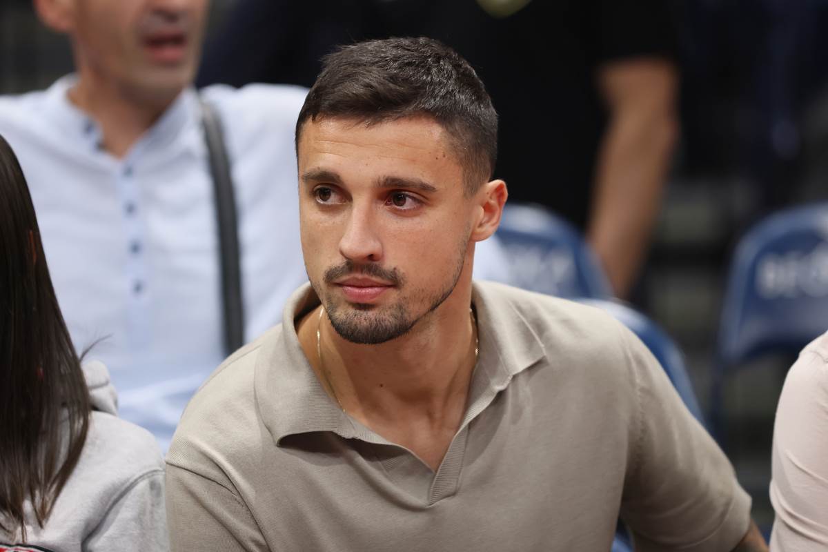  rade krunic na meti navijaca fenerbahcea jer je navijao za zvezdu 