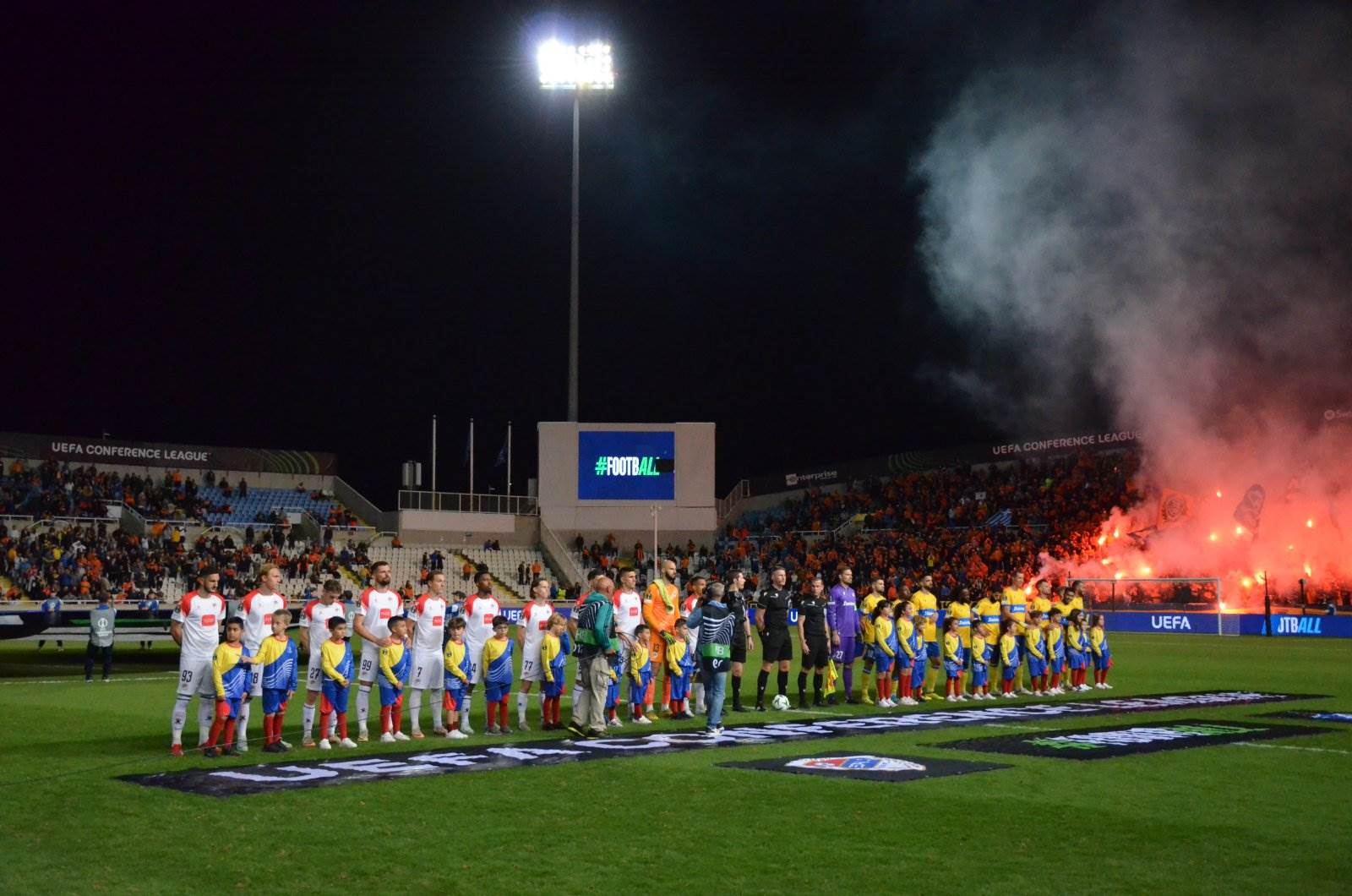  APOEL -  Borac 