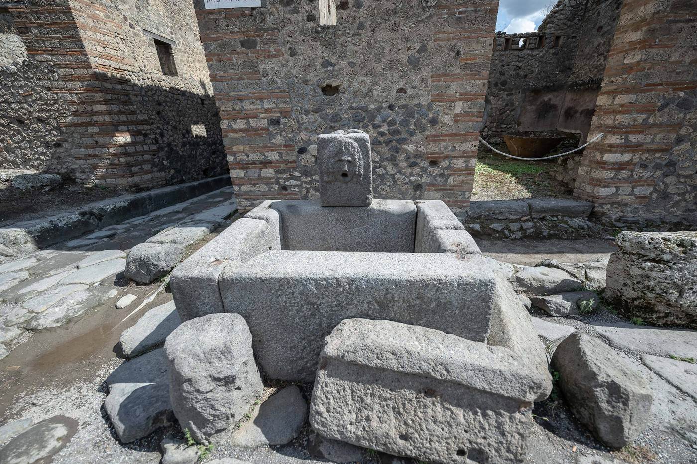  Pronađena mala kuća s freskama u pompeji 