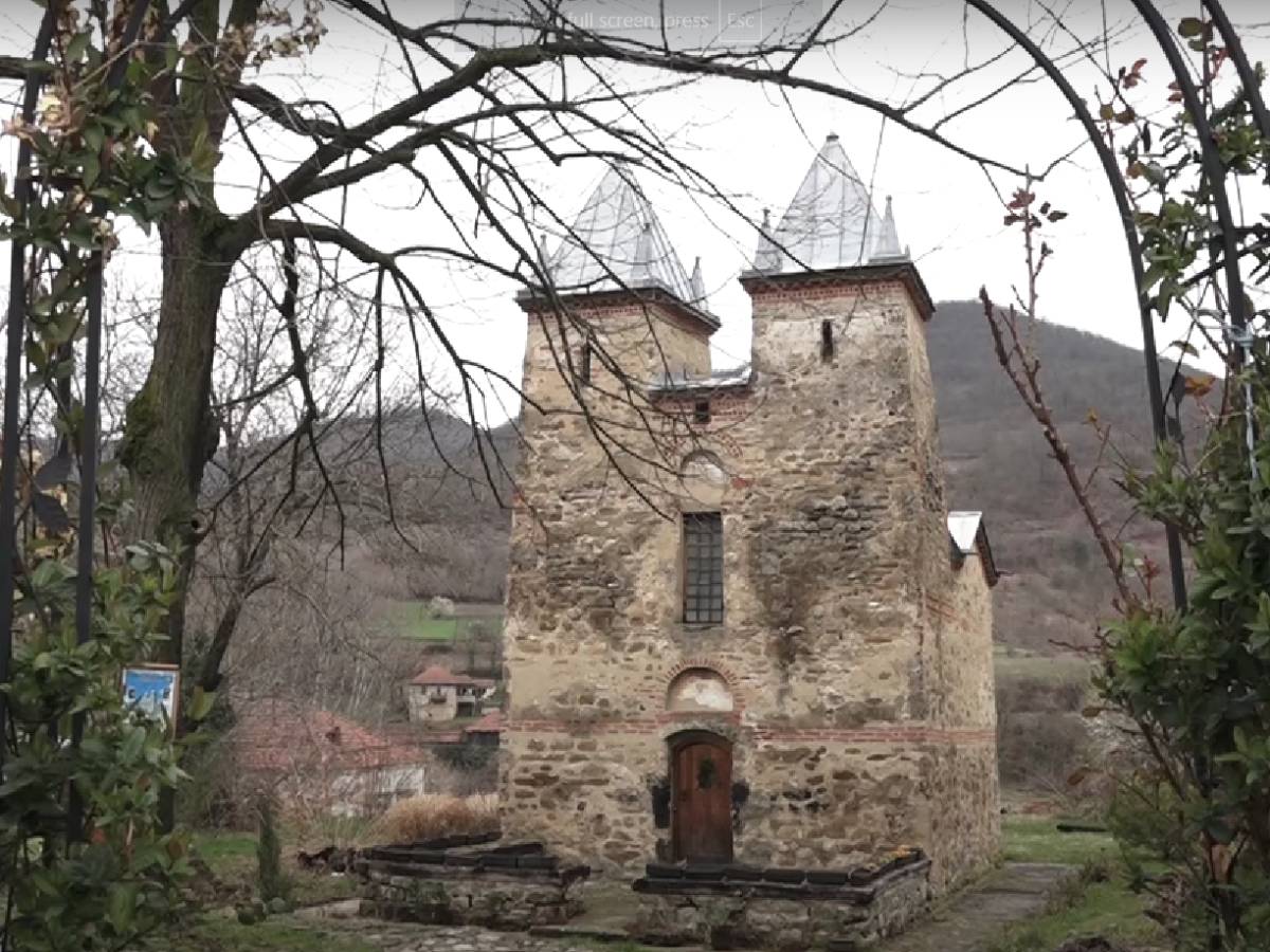  Bogorodičina crkva u Donjoj Kamenici 