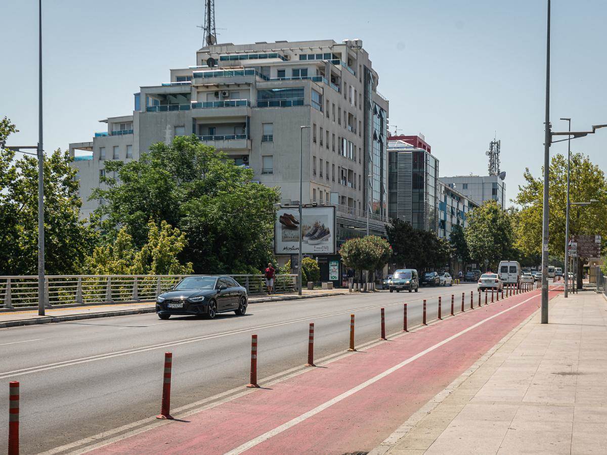 Maloljetnica osumnjičena za prebijanje djevojke u Podgorici Maloljetnica osumnjičena za prebijanje djevojke u Podgorici