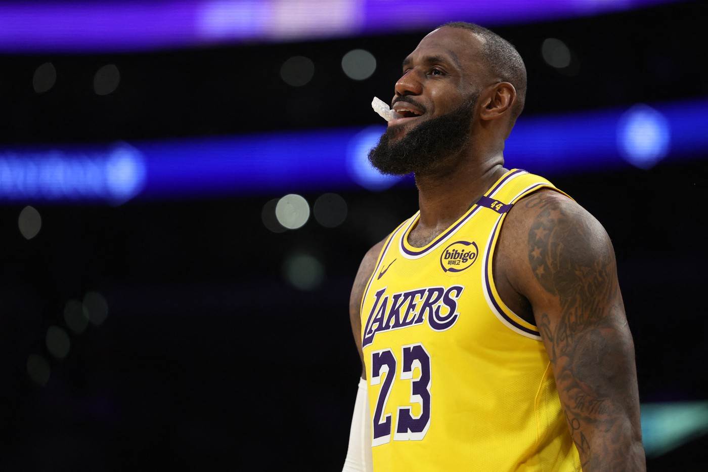  Lebron Džejms najstariji igrač sa tri uzastopna tripl-dabl učinka 