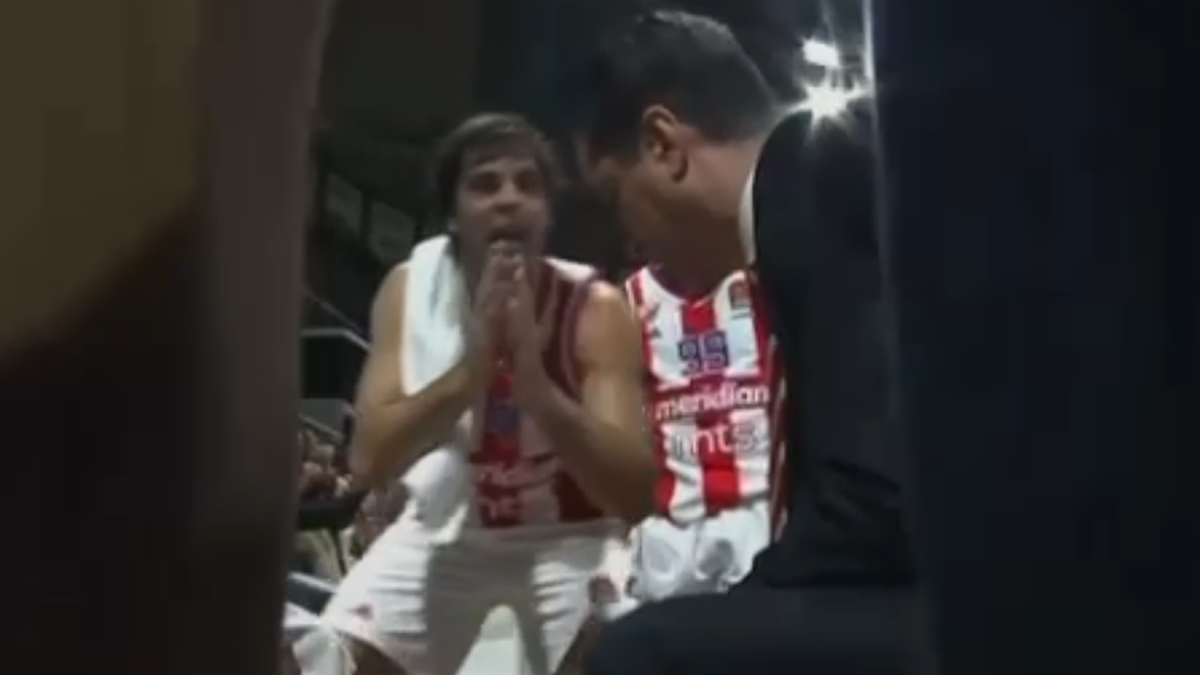  Miloš Teodosić na tajm autu crtao Akciju Crvene zvezde 