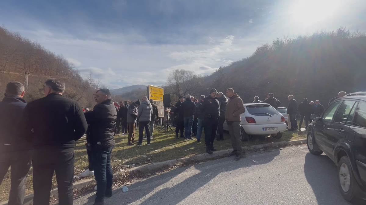  Mještani blokirali put zbog Alije Balijagića 