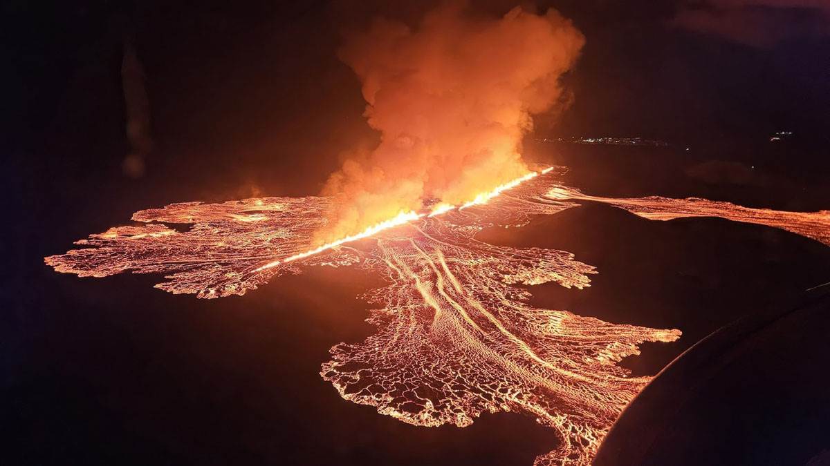  Fotografije erupcije vulkana na Islandu 