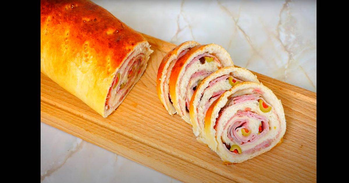  Punjeni hljeb sa maslinama i šunkom  