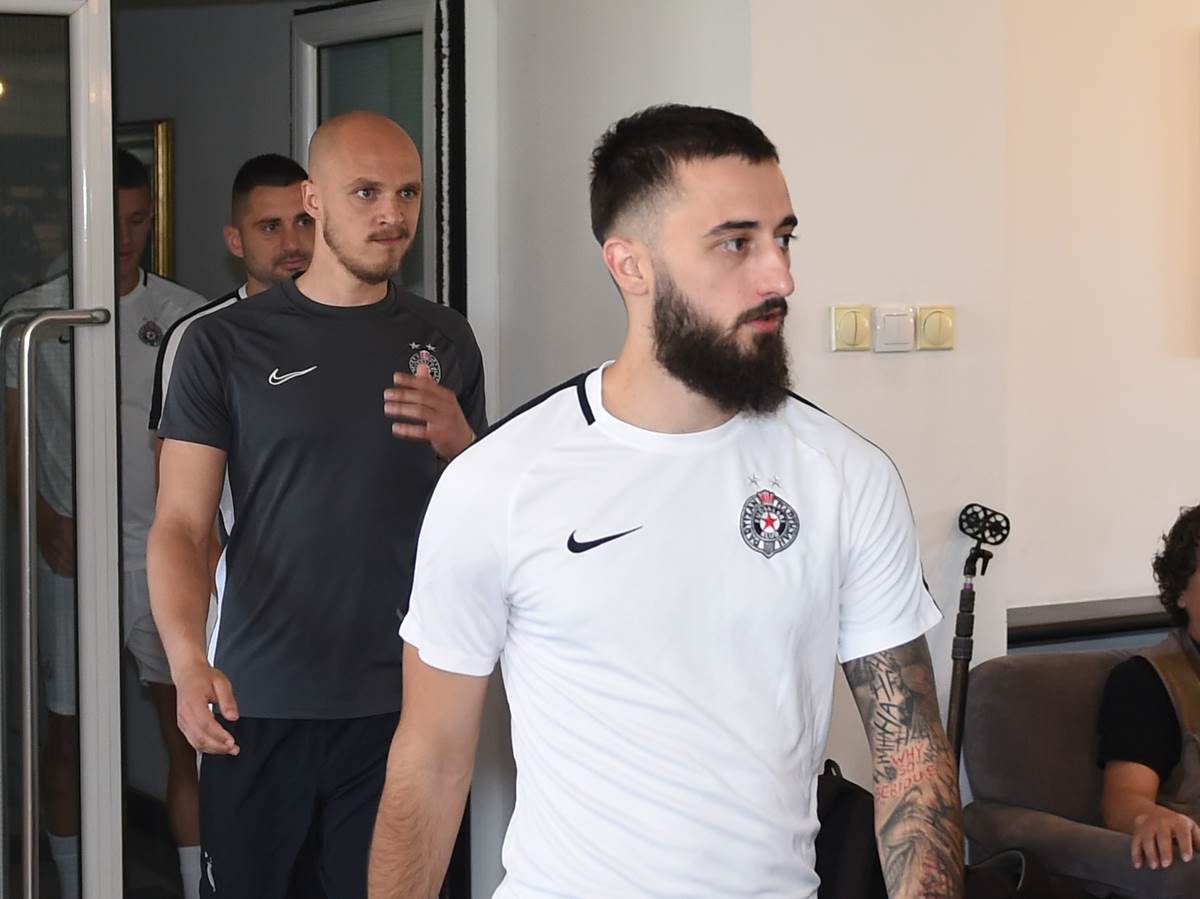  FK Partizan duguje pola miliona evra Nikoli Lakčeviću 