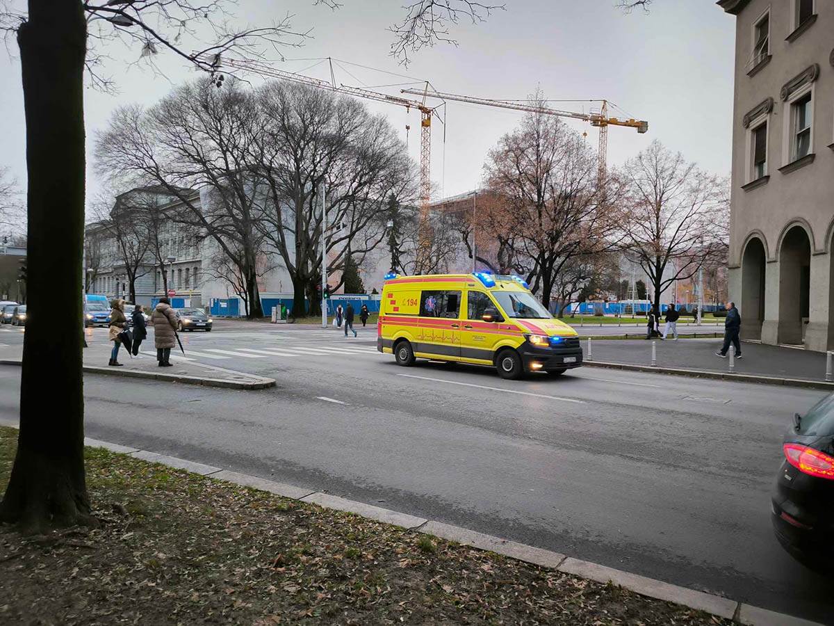  Kazna za napadača na školu u zagrebu 