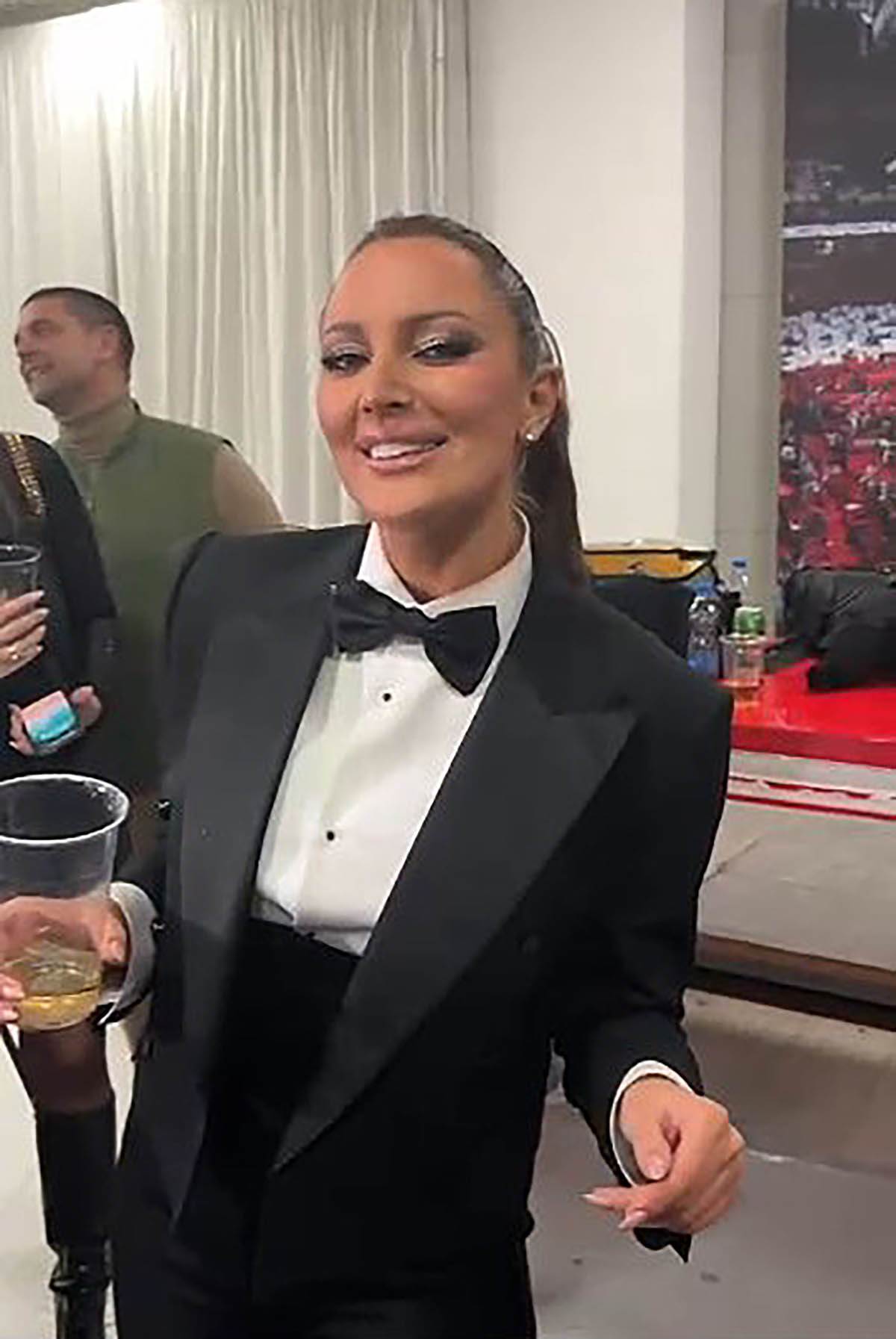 Aleksandra Prijović u smokingu 