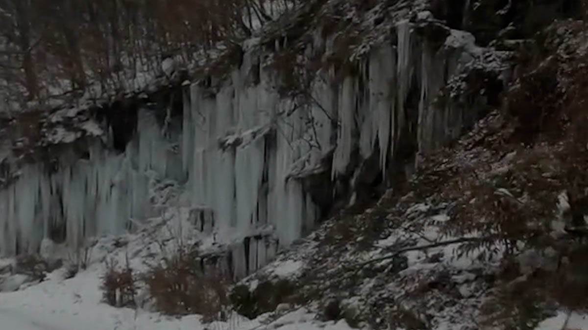  Ledenice u blizini ivanjičkog sela su prava atrakcija 