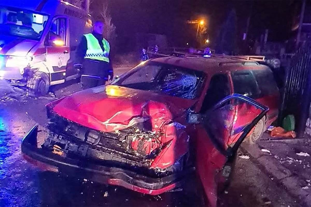  Sudar automobila i saniteta u Tuzli 