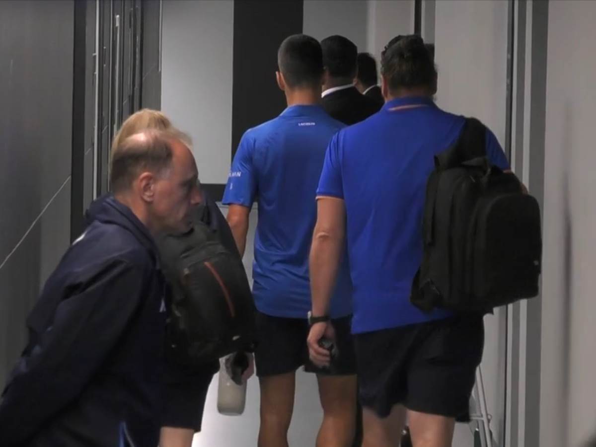 Novak Đoković povrijeđen protiv Karlosa Alkaraza Novak Đoković povrijeđen protiv Karlosa Alkaraza