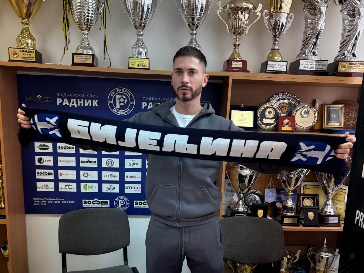 Stefan Denković potpisao za Radnik Stefan Denković potpisao za Radnik