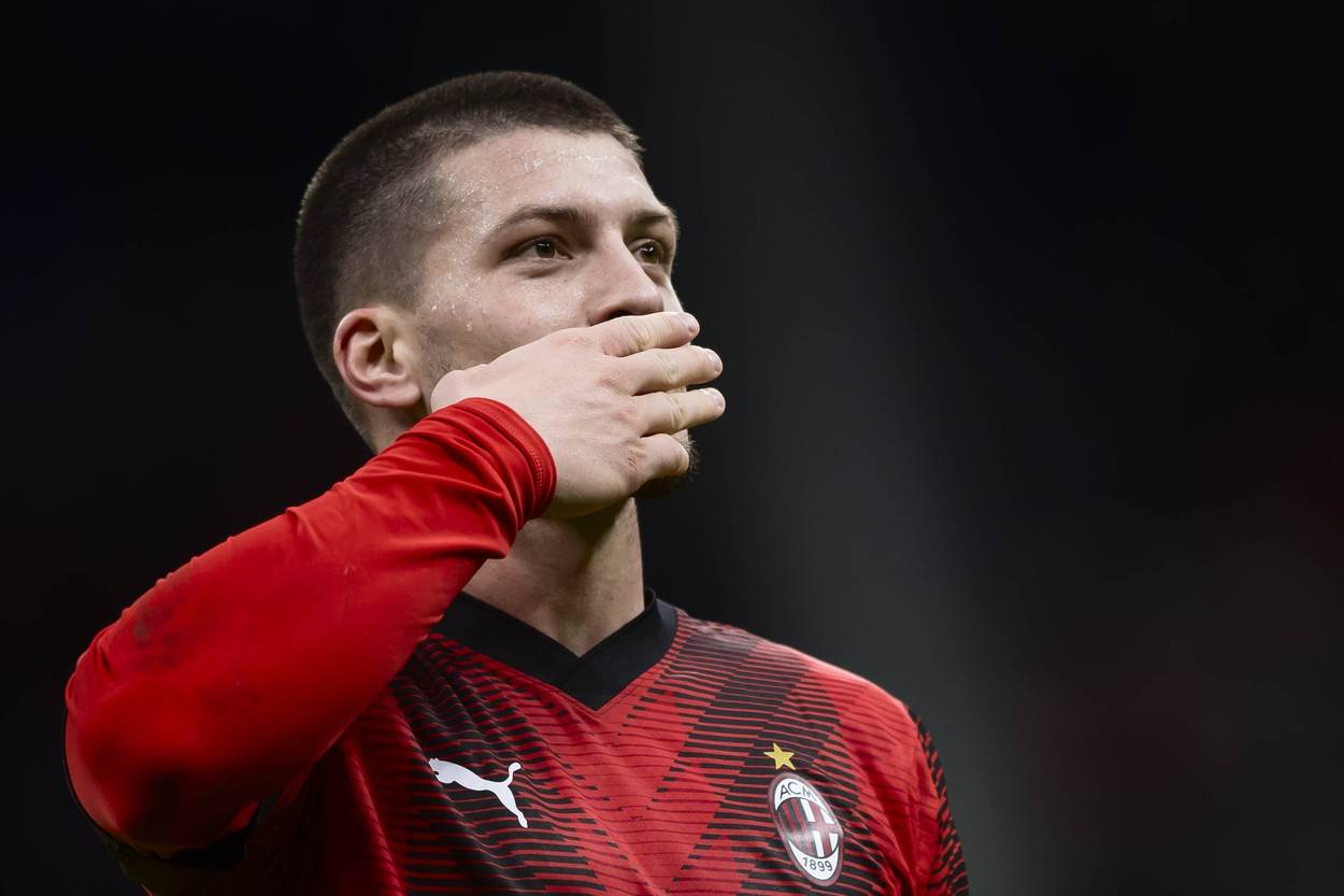  Luka Jović želi da ostane u Milanu  