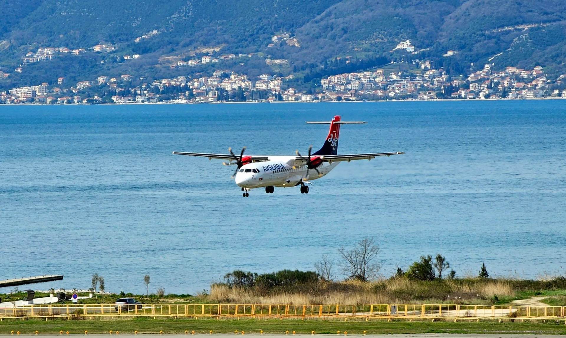 Hapšenje na aerodromu Tivat Hapšenje na aerodromu Tivat