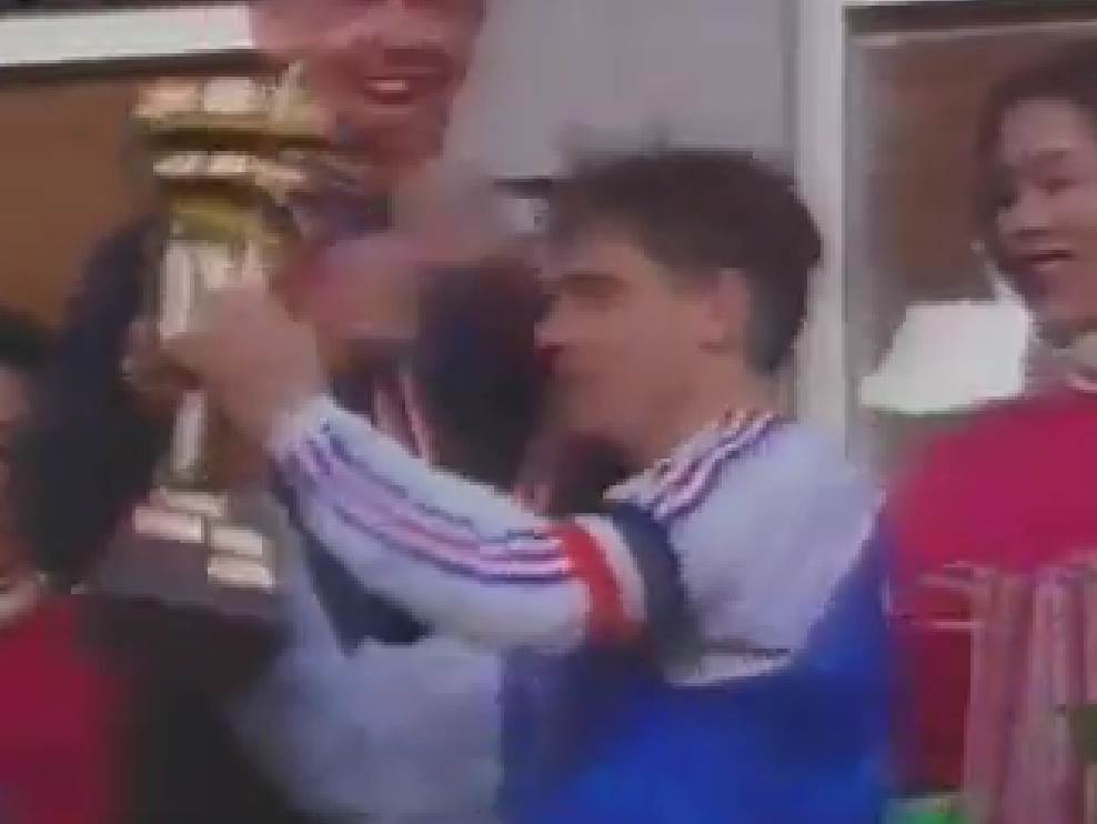 Fudbal prva utakmica Jugoslavije poslije sankcija Fudbal prva utakmica Jugoslavije poslije sankcija