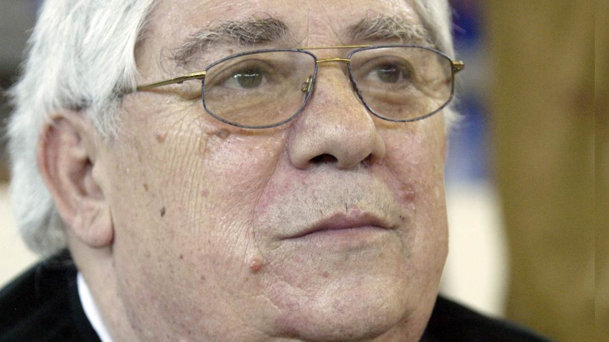  Preminuo Mihajlo Obradović bivpi trener Crvene zvezde i Partizana  